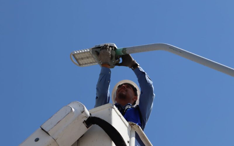 Estrenan Labor de Terrazas y Campestre del Bosque alumbrado LED: Finaliza municipio Modernización