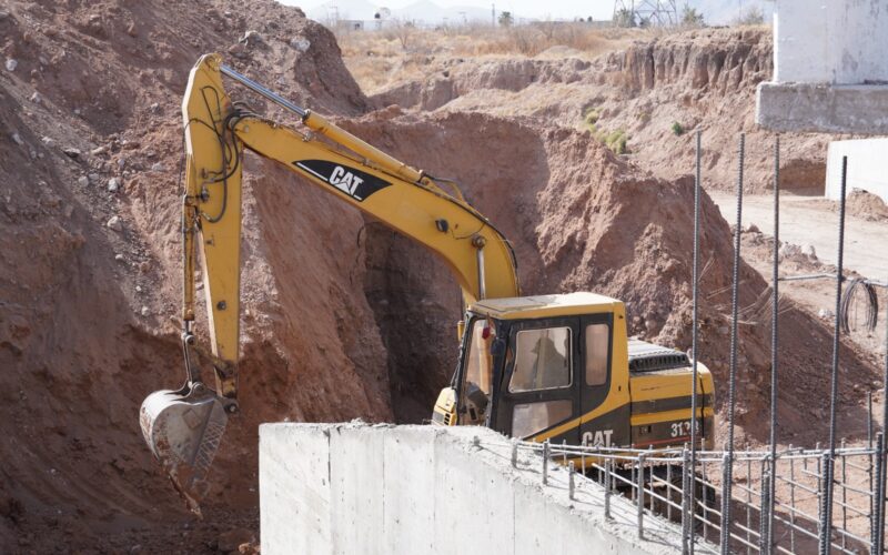 Municipio avanza en remediación del puente vehicular de la colonia Sierra Azul  – La obra presenta avances importantes
