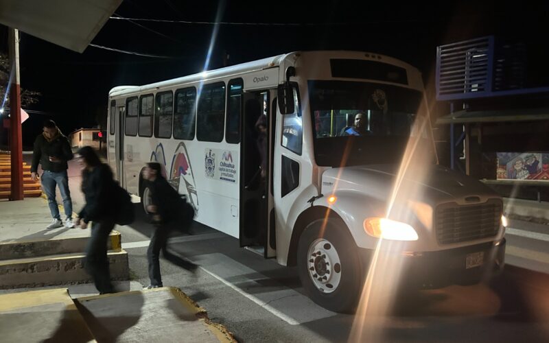 Transporta Gobierno Municipal más de mil 400 estudiantes de la zona rural a sus escuelas