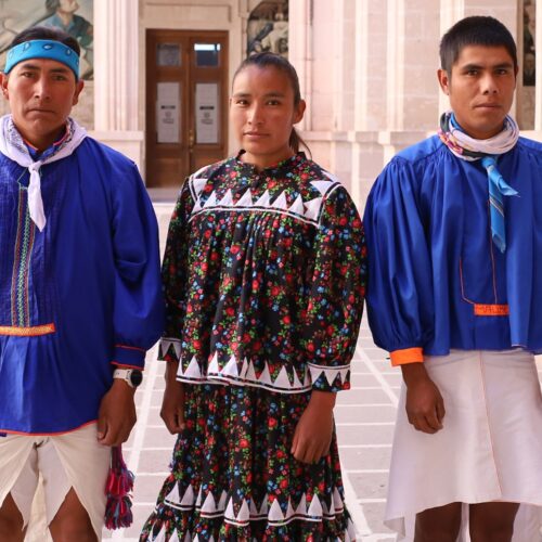 Presenta Turismo a corredores rarámuri que representarán a Chihuahua y México en el UTMB de Francia