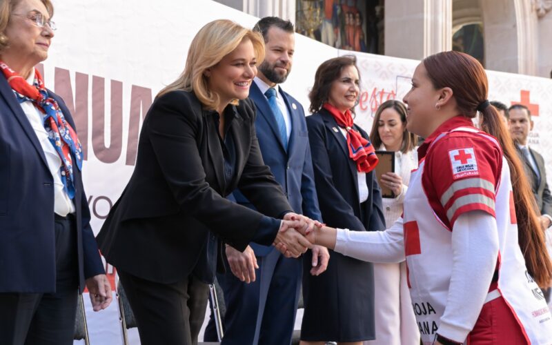 Maru Campos encabeza arranque de la Colecta Anual de Cruz Roja