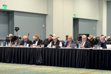 Chihuahua expone acciones contra el gusano barrenador durante reunión binacional en Tennessee