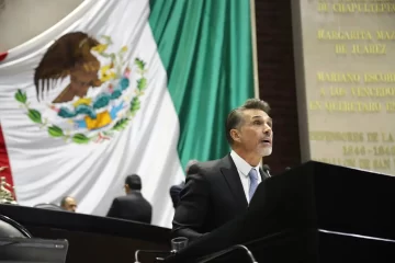 Morena suspende derechos partidistas a Sergio Mayer por entrar a La Casa de los Famosos