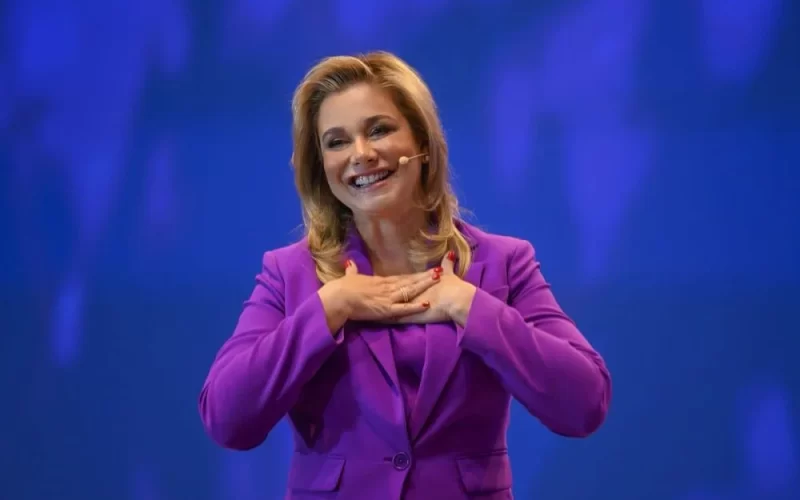 Maru Campos se mantiene entre los gobernantes mejor evaluados del país, publica encuesta RUBRUM