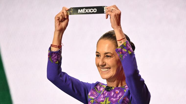 Presidenta Sheinbaum dice hay «todas las garantías» para que se realice el Mundial de fútbol en México