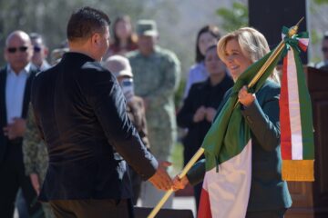 Maru Campos exhorta a estudiantes a creer en un México de instituciones sólidas y de paz