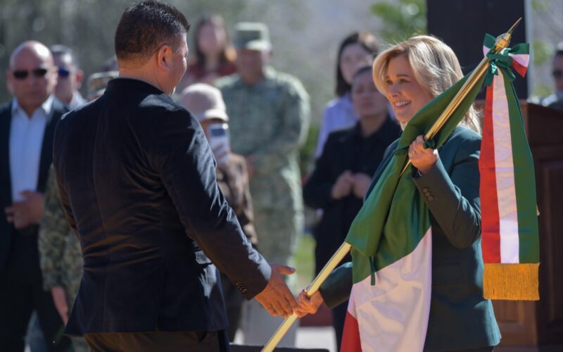 Maru Campos exhorta a estudiantes a creer en un México de instituciones sólidas y de paz