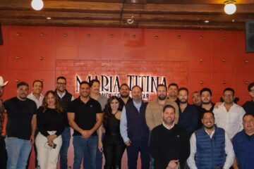 Santiago De la Peña se reunió con empresarios restauranteros