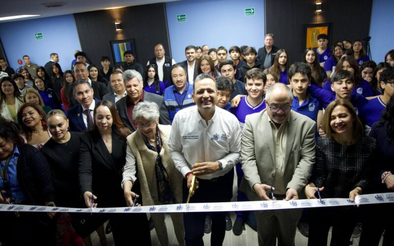 Entrega Marco Bonilla remodelación del audiovisual y área de psicología en la Maestros Mexicanos