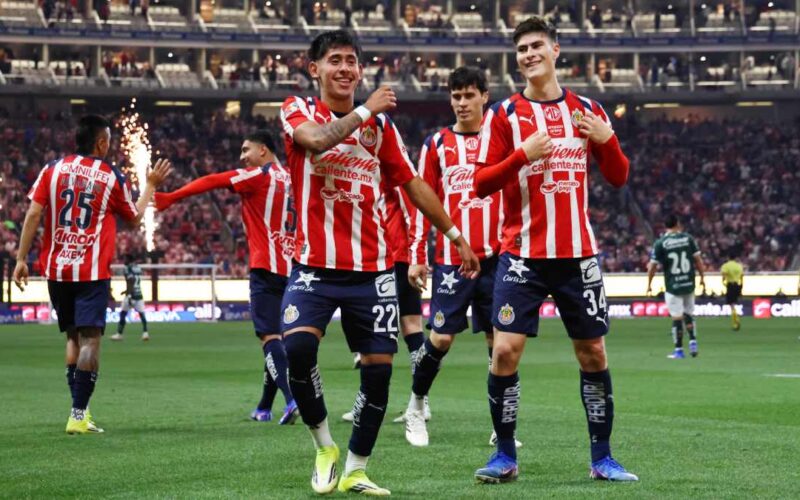 CHIVAS APLASTA A LEÓN Y ES MÁS LÍDER QUE NUNCA EN EL CLAUSURA 2026