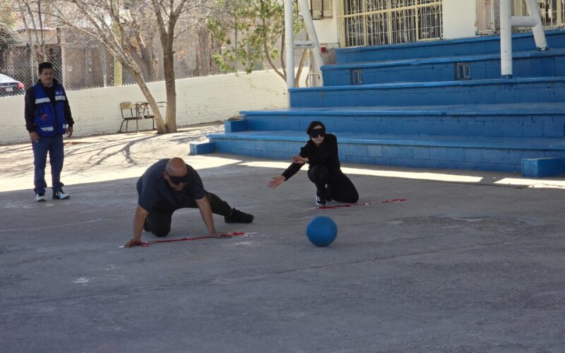 Fortalece Gobierno Municipal inclusión de alumno con discapacidad visual en la Primaria Martín Luis Guzmán