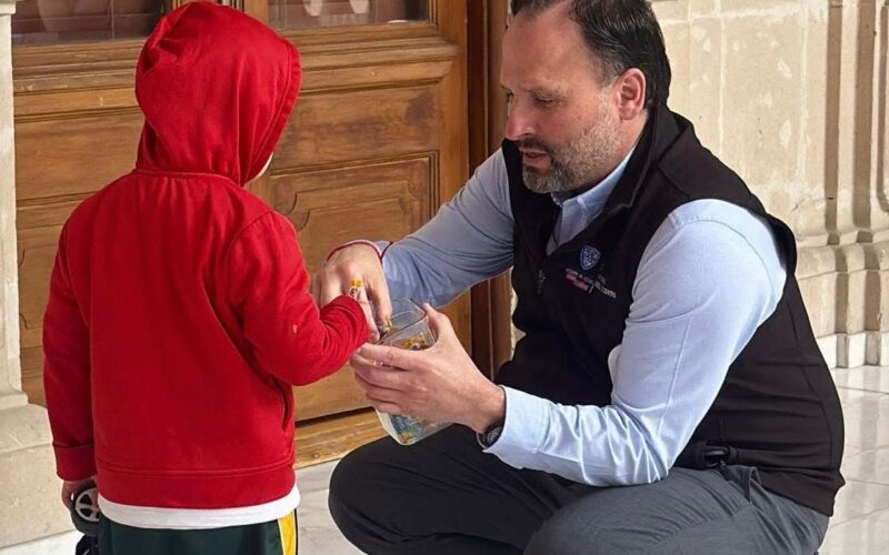 Santiago De la Peña refrenda su compromiso con la inclusión ante asociaciones Down