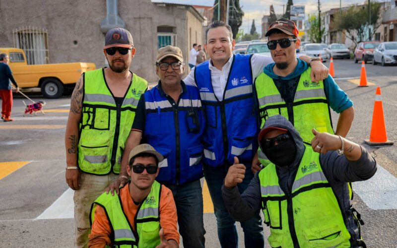 Supervisa Marco Bonilla trabajos de bacheo en la Santo Niño; mantenimiento vial continúa en toda la ciudad  •	Cinco cuadrillas atienden diariamente reportes ciudadanos