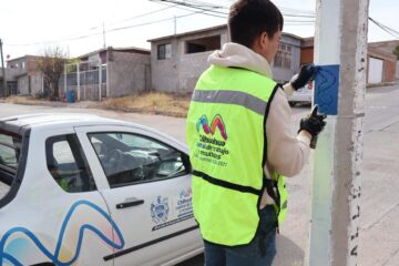 Refuerza Gobierno Municipal identificación de calles con 350 nuevas placas y rótulos