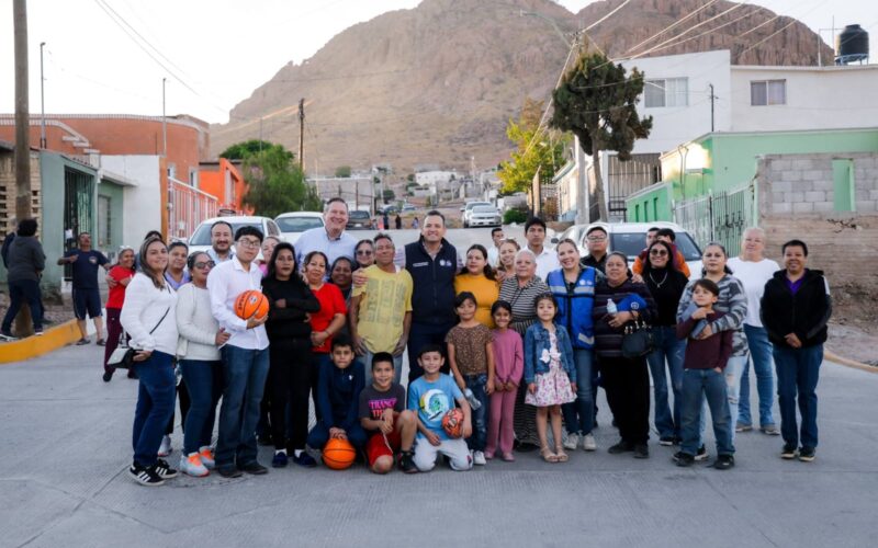 Entrega alcalde Marco Bonilla pavimentación en colonia Lealtad gracias al Presupuesto Participativo 2025
