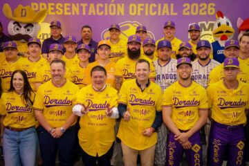 Marco Bonilla respalda a los Dorados en presentación del equipo que jugará en la Liga Mexicana de Beisbol