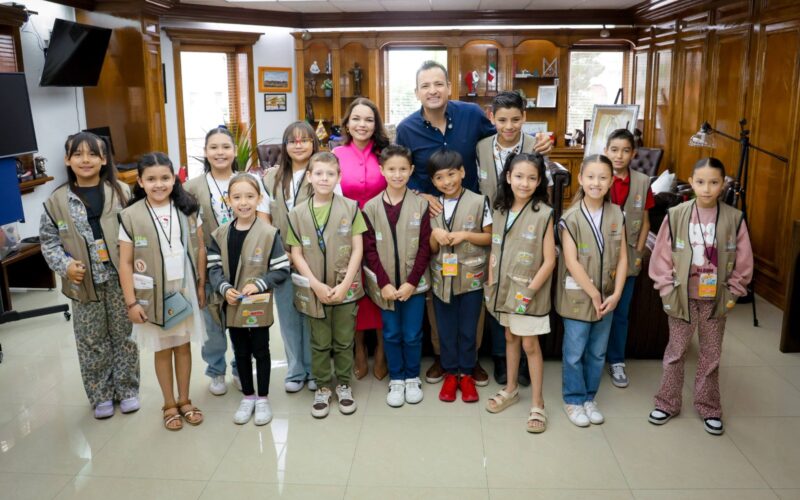 «Vivan sus sueños, aquí en Chihuahua pueden»: Marco Bonilla a niñas y niños reporteritos