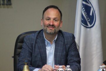 Se reúne Santiago De la Peña con restauranteros de CANACO