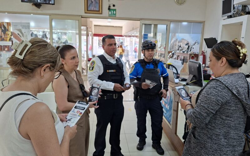 Promueve Policía Municipal medidas de seguridad para comerciantes del Centro Histórico