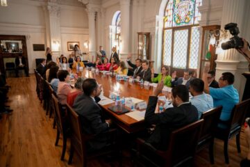 Aprueba Cabildo agregar nombres de personajes que contribuyeron al desarrollo de Chihuahua a tres vialidades