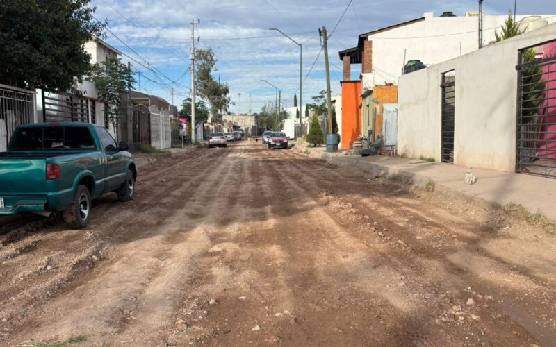 Cumple Marco Bonilla con movilidad; inicia pavimentación en dos calles gracias al Presupuesto Participativo