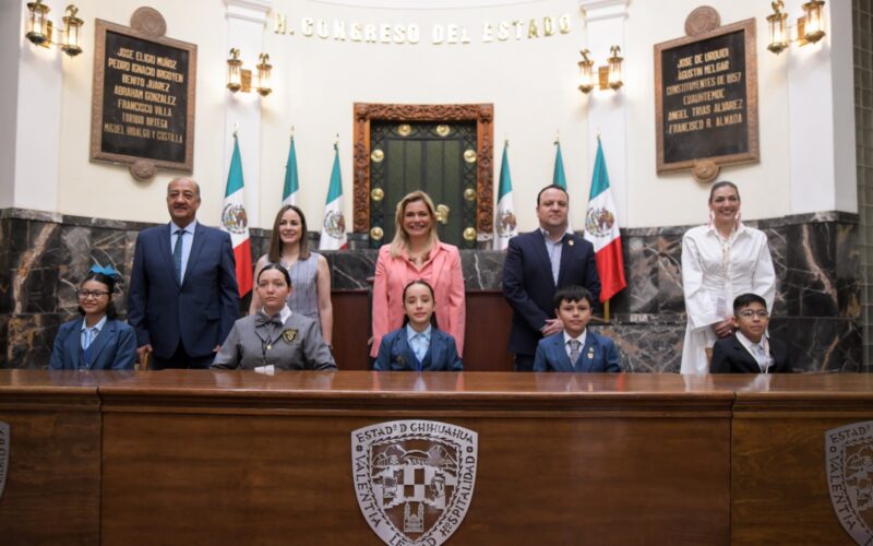 Desde Chihuahua pongamos el ejemplo de lo que es la honorabilidad: Maru Campos a niñas y niños funcionarios por un día