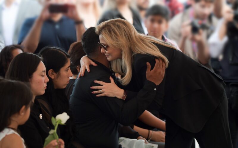 Maru Campos encabeza homenaje póstumo a elementos de la Agencia Estatal de Investigación