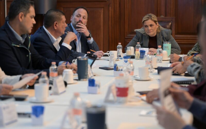 Maru Campos encabeza sesión de la Mesa de Seguridad en Palacio de Gobierno