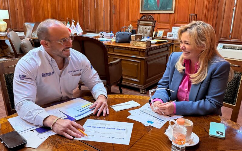 Maru Campos supervisa avances en materia de salud y cobertura de MediChihuahua