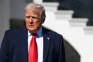 Trump ordena bloqueo naval del estrecho de Ormuz