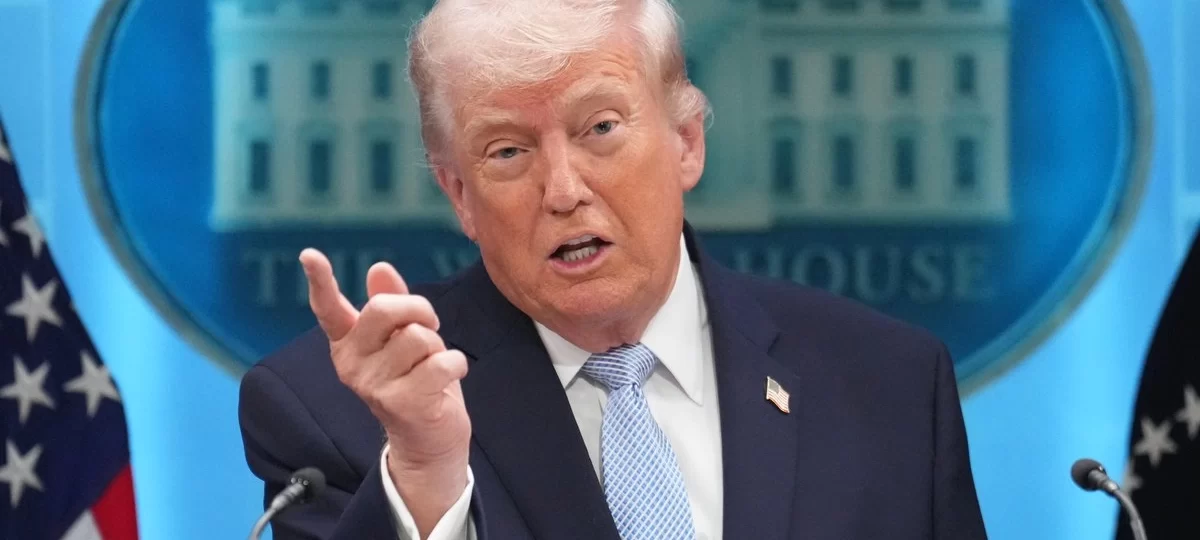 Donald Trump durante su conferencia de prensa de este 06 de abril de 2026. Ap