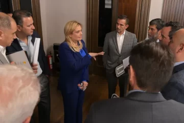 Maru Campos analiza con empresarios proyecto de semaforización para la capital