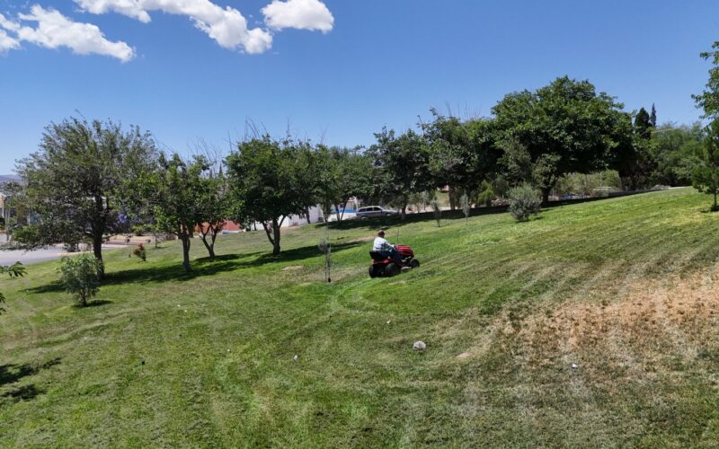 Realiza Municipio atención permanente a parques de Chihuahua Capital