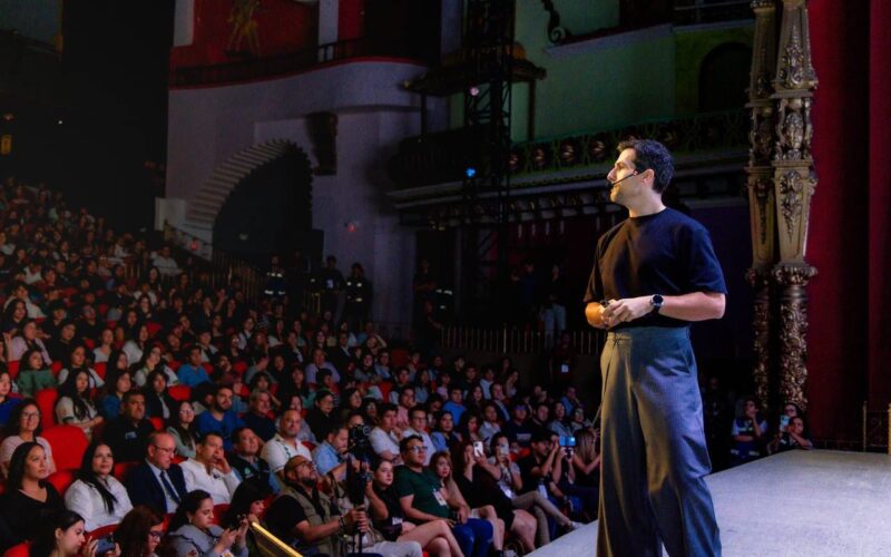 Arranca Referencia Norte 2026; cientos de jóvenes en el Teatro de la Ciudad