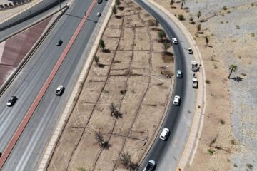 Cumple Municipio con imagen urbana y cuidado ambiental; instalan nuevo sistema de riego en el talud Homero