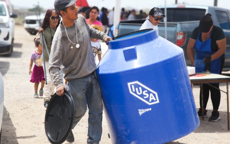 Inician JCAS y JMAS Juárez programa “Agua para Todos, la Junta Contigo” en la zona de Los Kilómetros