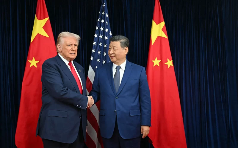 Trump llega a China para cumbre con Xi Jinping
