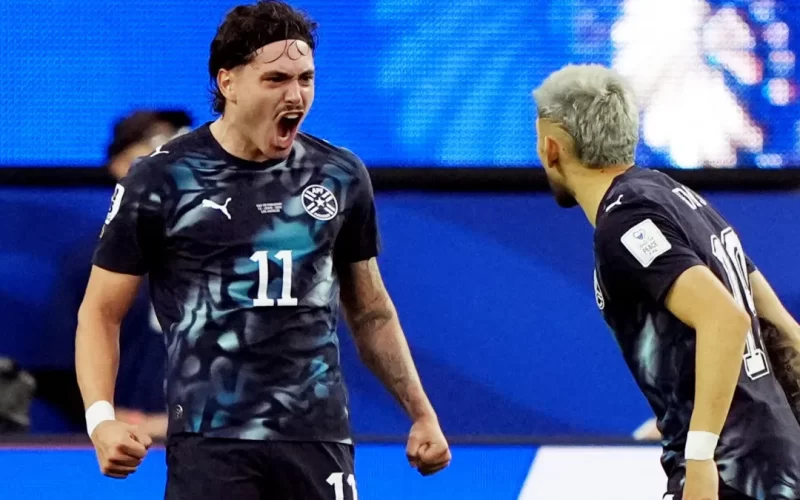 Paraguay consigue triunfo de oro ante Turquía y se mete en la pelea por la clasificación