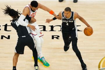 NBA Finals: ¡GOLPE EN SAN ANTONIO! KNICKS SE ‘ROBAN’ EL PRIMERO ANTE SPURS Y TOMAN VENTAJA EN LAS FINALES DE LA NBA
