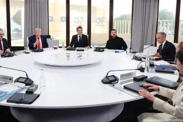 Trump afirma que “los cárteles gobiernan México” y describe a Sheinbaum como una mujer “muy asustada”