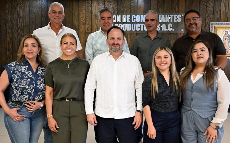 Dialoga Santiago De la Peña con la Central de Abastos para impulsar su modernización y fortalecer la economía de Chihuahua