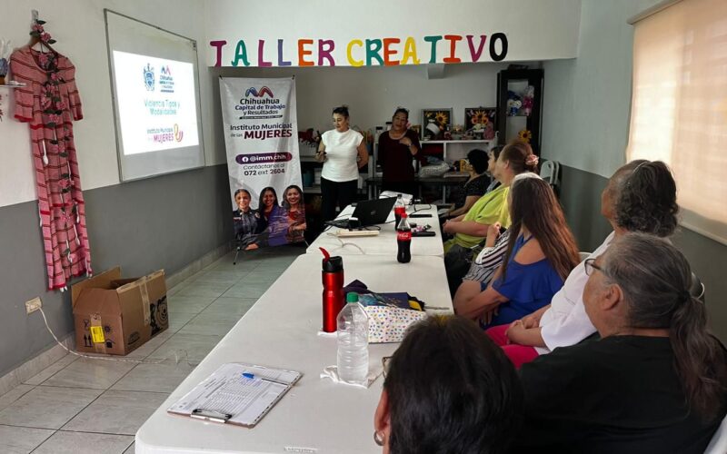 Cumple Marco Bonilla con profesionalización de mujeres: han impartido 40 cursos en diversos oficios en este año