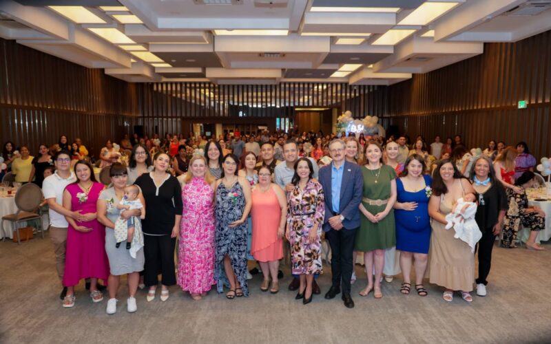 Cierra alcalde Marco Bonilla primer ciclo del programa “Más Vida” con baby shower para 120 mujeres que pronto serán madres