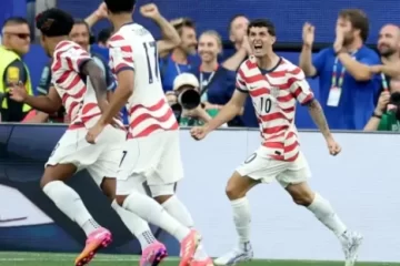 Estados Unidos avanza con autoridad y elimina a Bosnia rumbo a los octavos de final