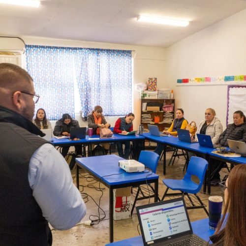 Capacitan a mil 880 docentes de 436 escuelas en uso de herramientas digitales durante el ciclo 2025-2026