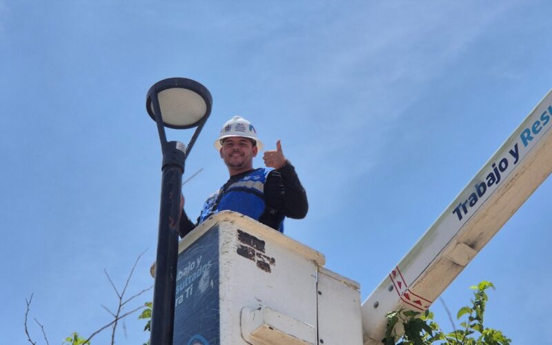 Refuerza Municipio modernización de alumbrado LED en parques del norte de la ciudad
