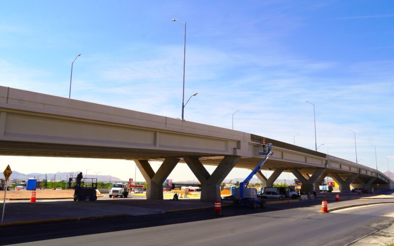 Continúa Municipio con trabajos finales del puente de carretera Aldama y Fuerza Aérea