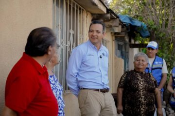 Entrega Marco Bonilla pavimentación de cuatro tramos de calles en la colonia Palomar