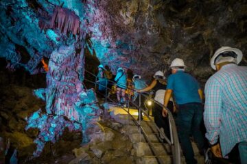 Invita DIF Municipal a visitar las Grutas Nombre de Dios, un tesoro subterráneo natural