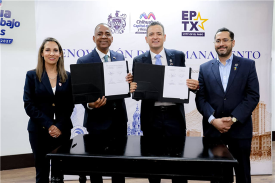 Firman alcaldes Marco Bonilla y Renard Johnson de El Paso convenio de hermanamiento entre las dos ciudades